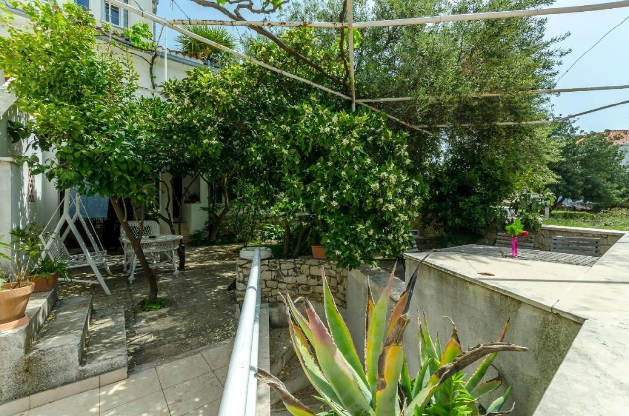 Apartment Luna Trogir Exterior foto
